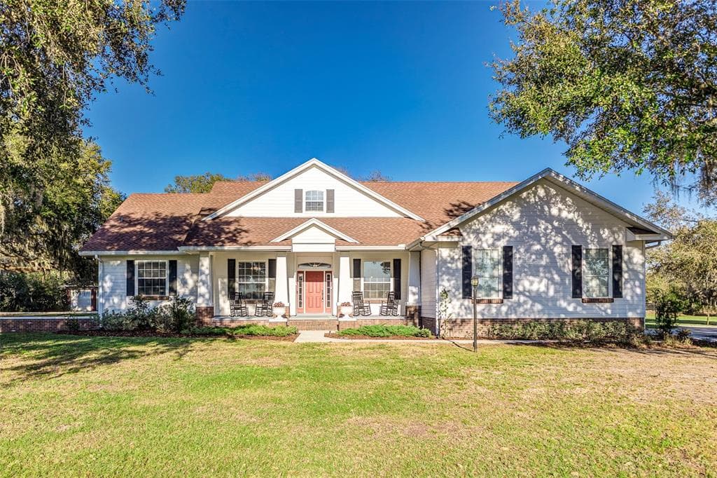 725 GIANT OAK ROAD