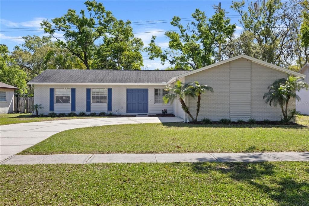 14019 BRIARDALE LANE TAMPA, FL 33618