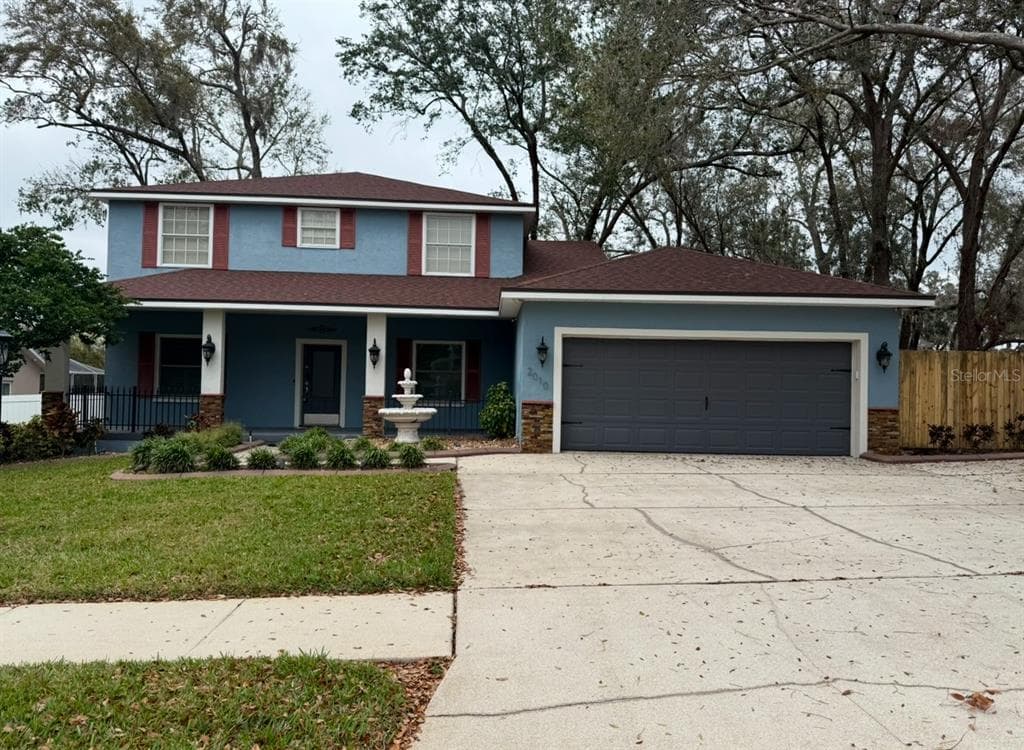 2010 OAKWOOD KNOLL COURT VALRICO, FL 33596