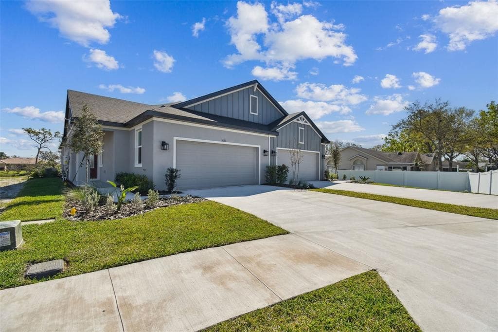3681 NANDINA CIRCLE SUN CITY CENTER, FL 33573