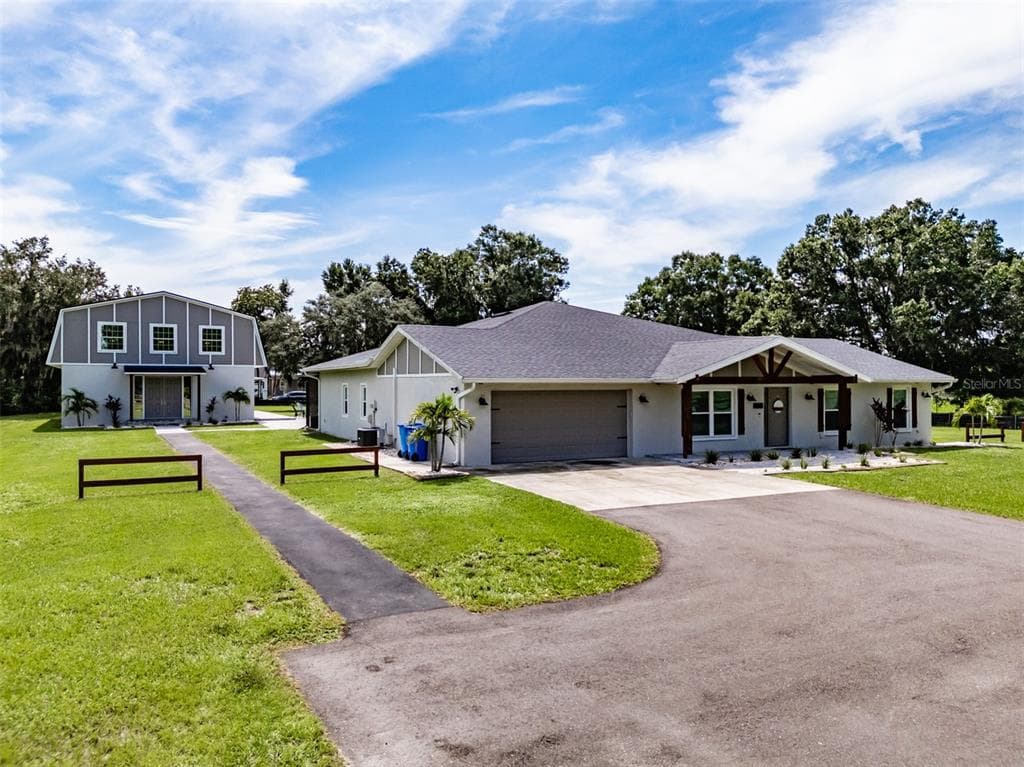 11112 BROWNING ROAD LITHIA, FL 33547