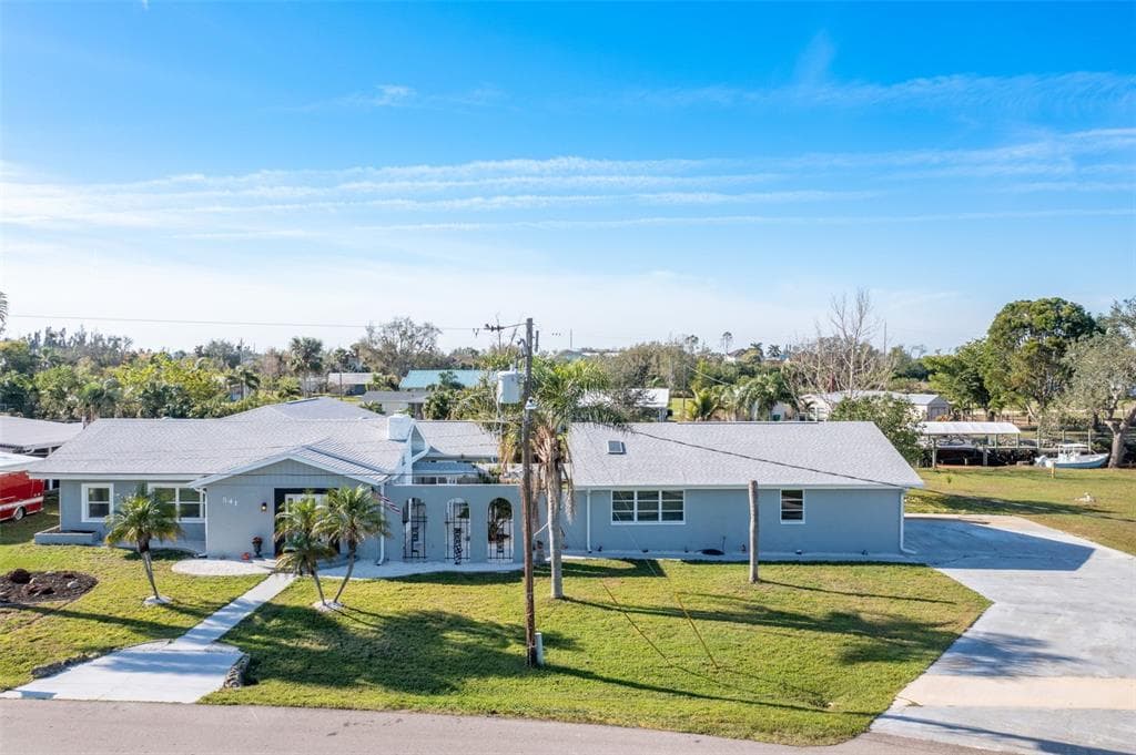 541 RIDGECREST DRIVE PUNTA GORDA, FL 33982