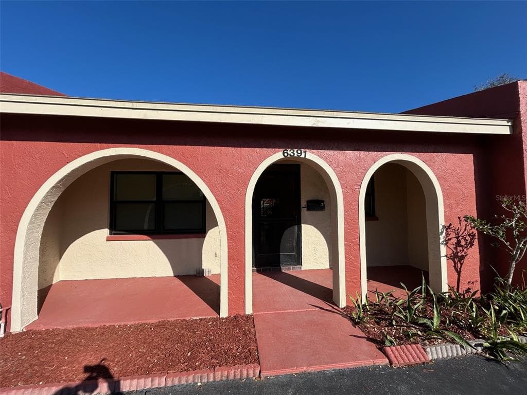 6391 BONNIE BAY CIRCLE N PINELLAS PARK, FL 33781
