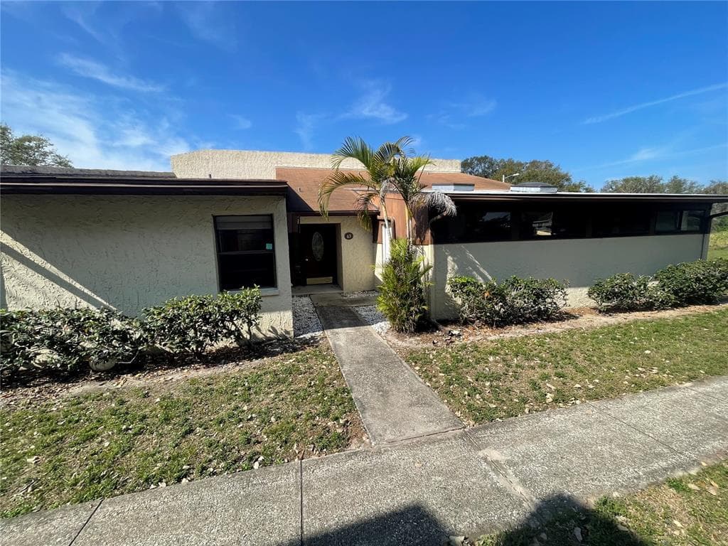 1880 N CRYSTAL LAKE DRIVE UNIT 65 LAKELAND, FL 33801