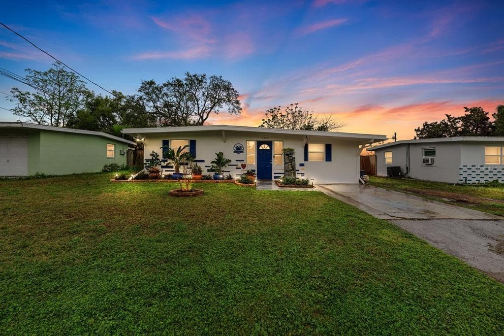 6802 SANDRA DRIVE PORT RICHEY, FL 34668