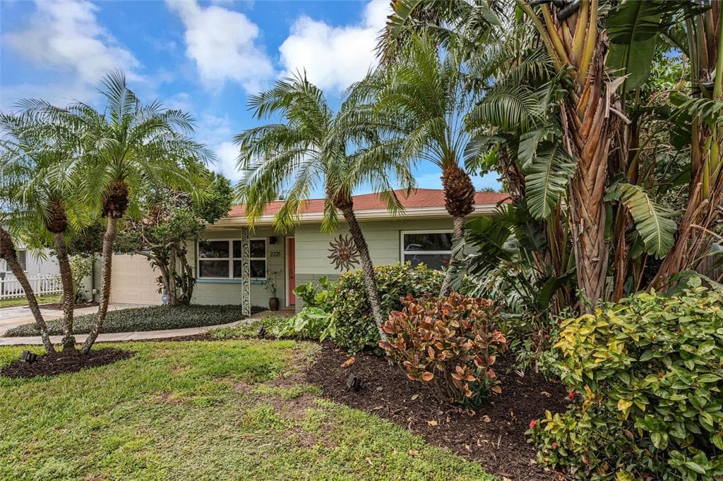 2221 59TH STREET S GULFPORT, FL 33707