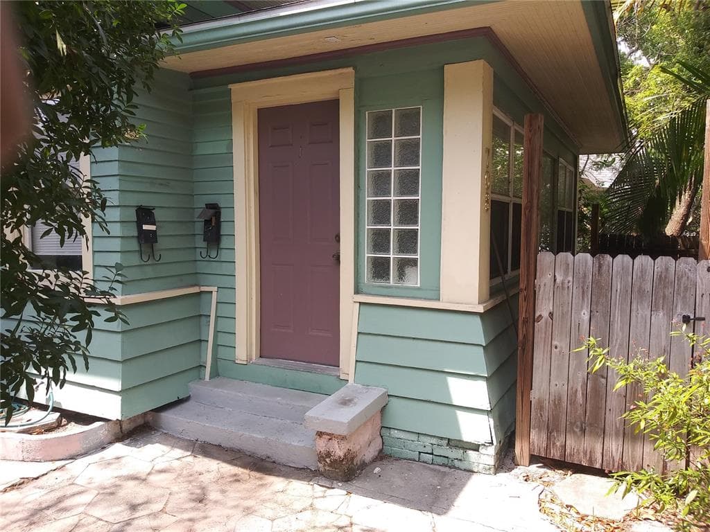 708 GROVE UNIT 1 ST PETERSBURG, FL 33701