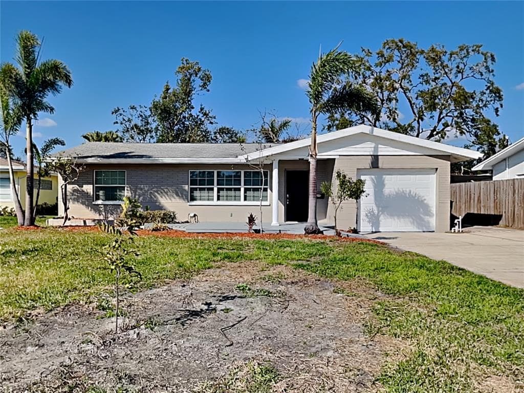 833 43RD AVENUE NE ST PETERSBURG, FL 33703