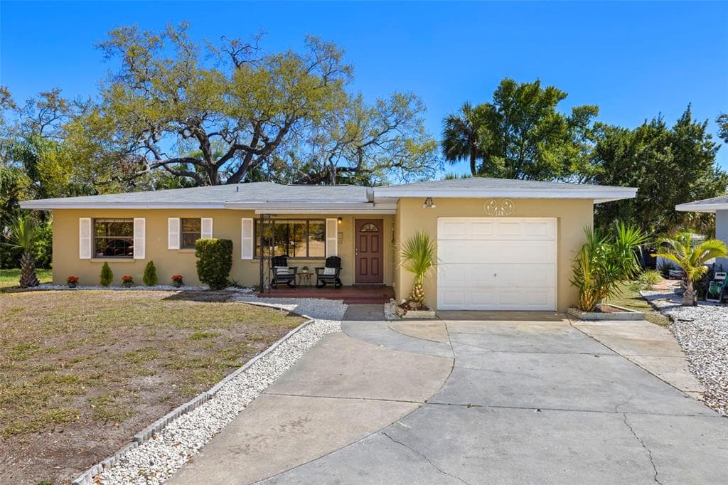 138 EDGEWATER TERRACE