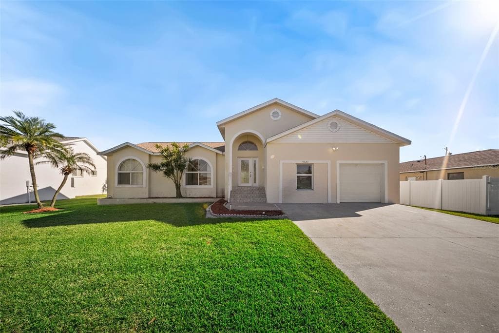 4320 51ST AVENUE S ST PETERSBURG, FL 33711