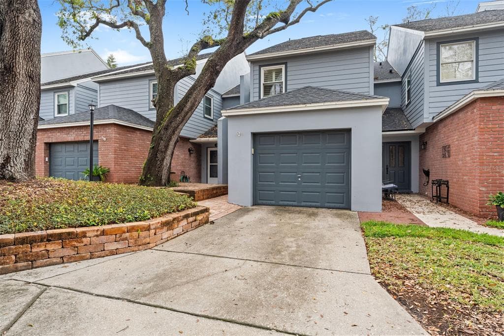 2515 CROWDER LANE UNIT 16 TAMPA, FL 33629