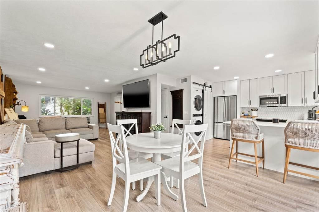 10607 CARROLLBROOK WAY UNIT 10607 TAMPA, FL 33618