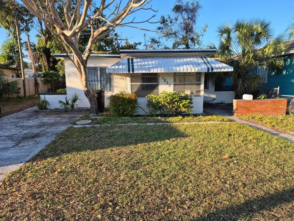 1835 15TH AVENUE S ST PETERSBURG, FL 33712