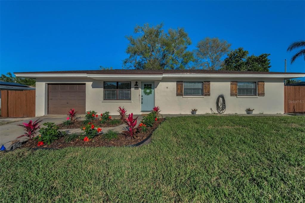 1633 CLEARVIEW AVENUE CLEARWATER, FL 33756