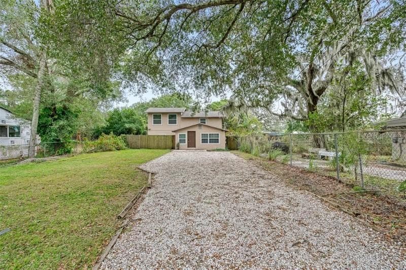 1605 E IDA STREET TAMPA, FL 33610