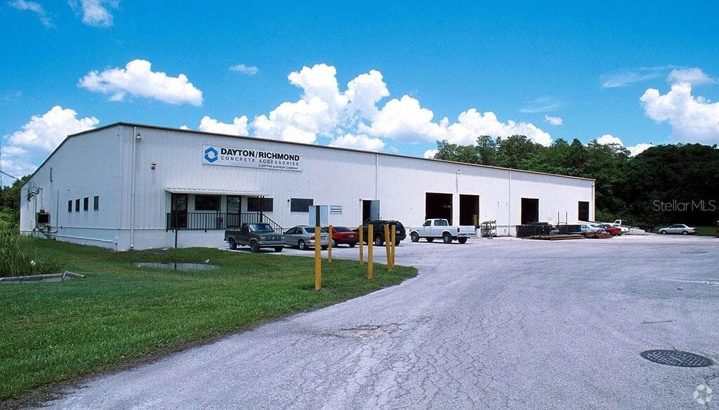 1887 CENTRAL FLORIDA PARKWAY ORLANDO, FL 32827