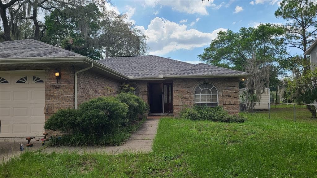 8404 BARRETT PLACE TAMPA, FL 33617