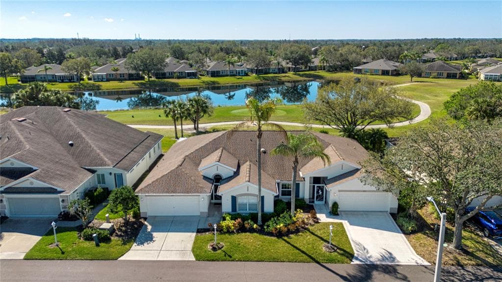 2313 BROOKFIELD GREENS CIRCLE UNIT 35 SUN CITY CENTER, FL 33573