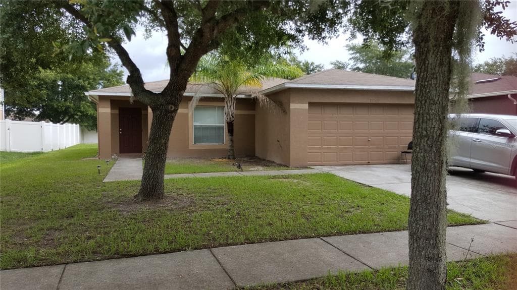 13709 FAREHAM ROAD ODESSA, FL 33556