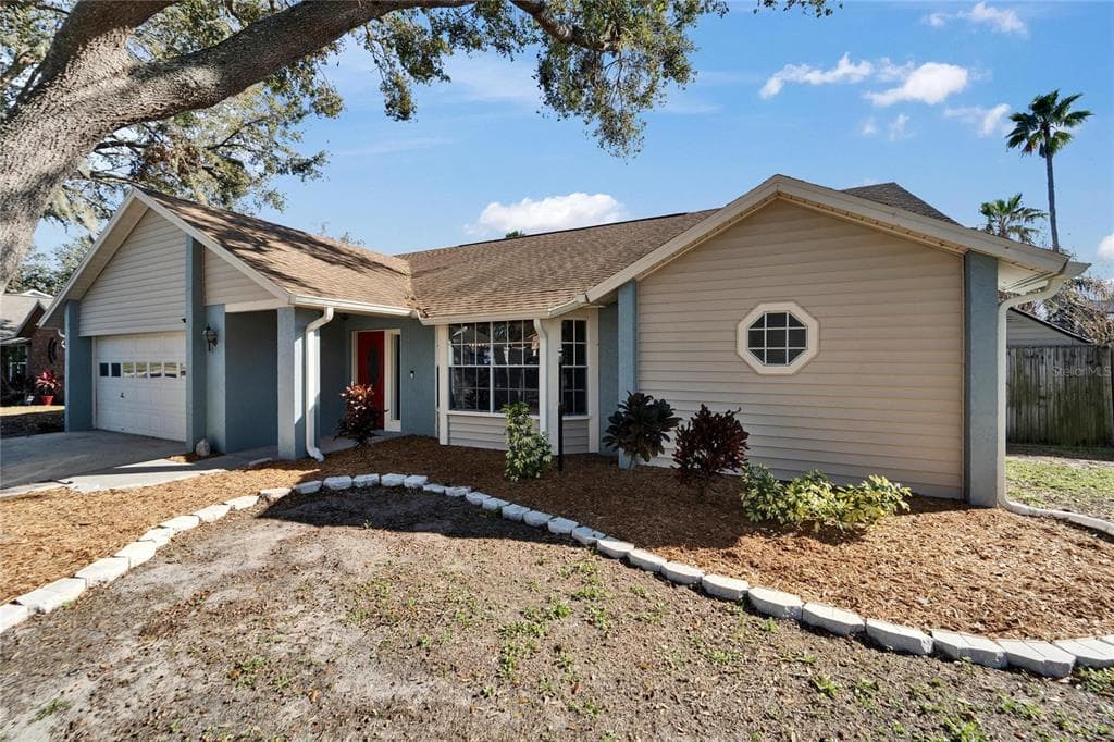 1425 MONTE LAKE DRIVE VALRICO, FL 33596