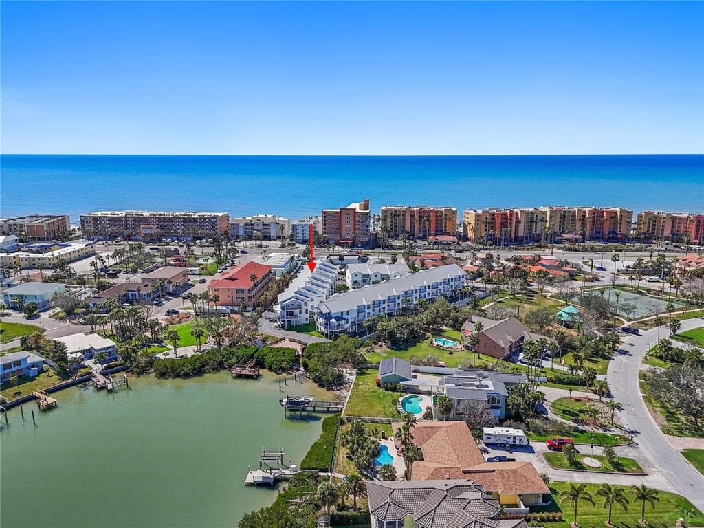 125 SHOALS CIRCLE NORTH REDINGTON BEACH, FL 33708
