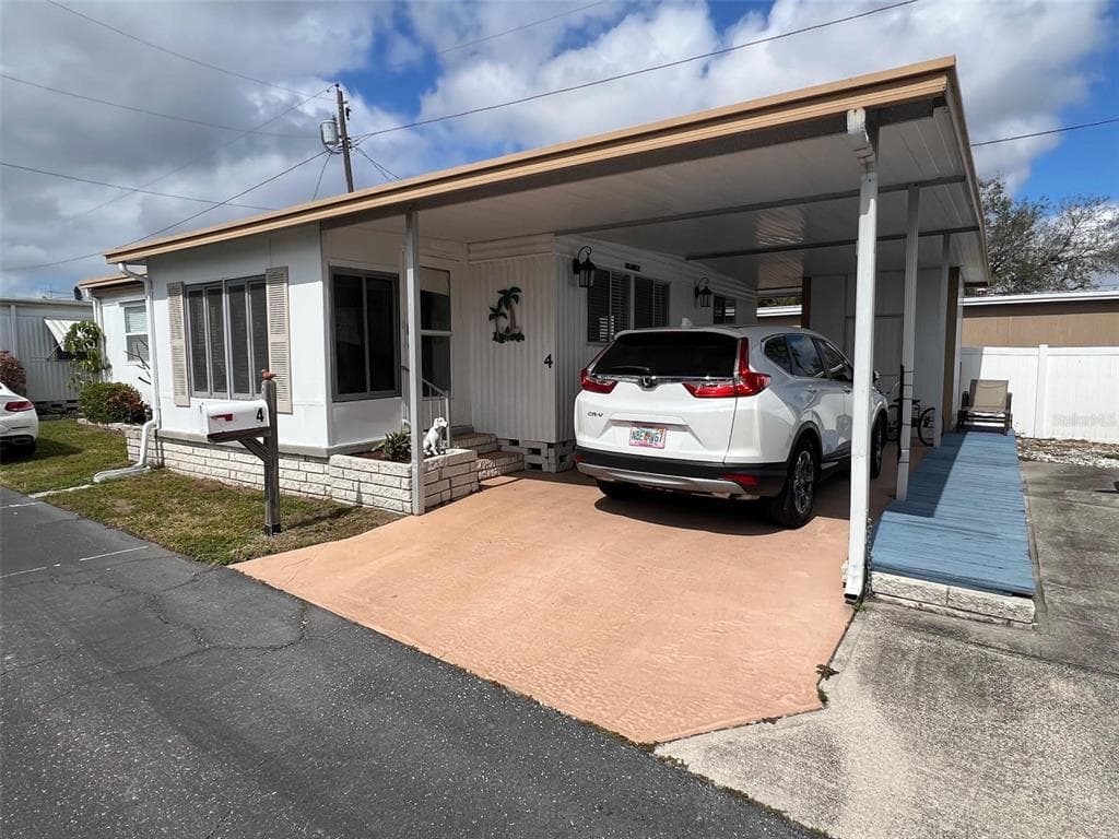 12766 SEMINOLE BOULEVARD UNIT 4 LARGO, FL 33778