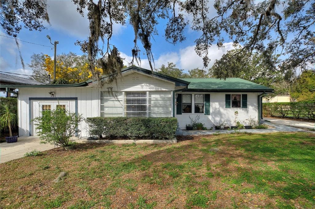 101 SHAREWOOD DRIVE VALRICO, FL 33594
