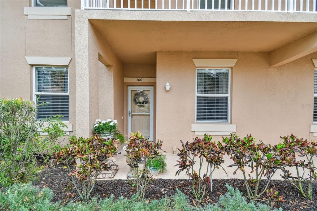 803 FAIRWAYCOVE LANE UNIT 106 BRADENTON, FL 34212