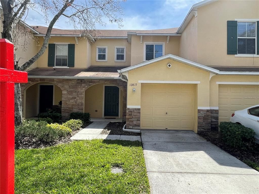 10819 KENSINGTON PARK AVENUE RIVERVIEW, FL 33578