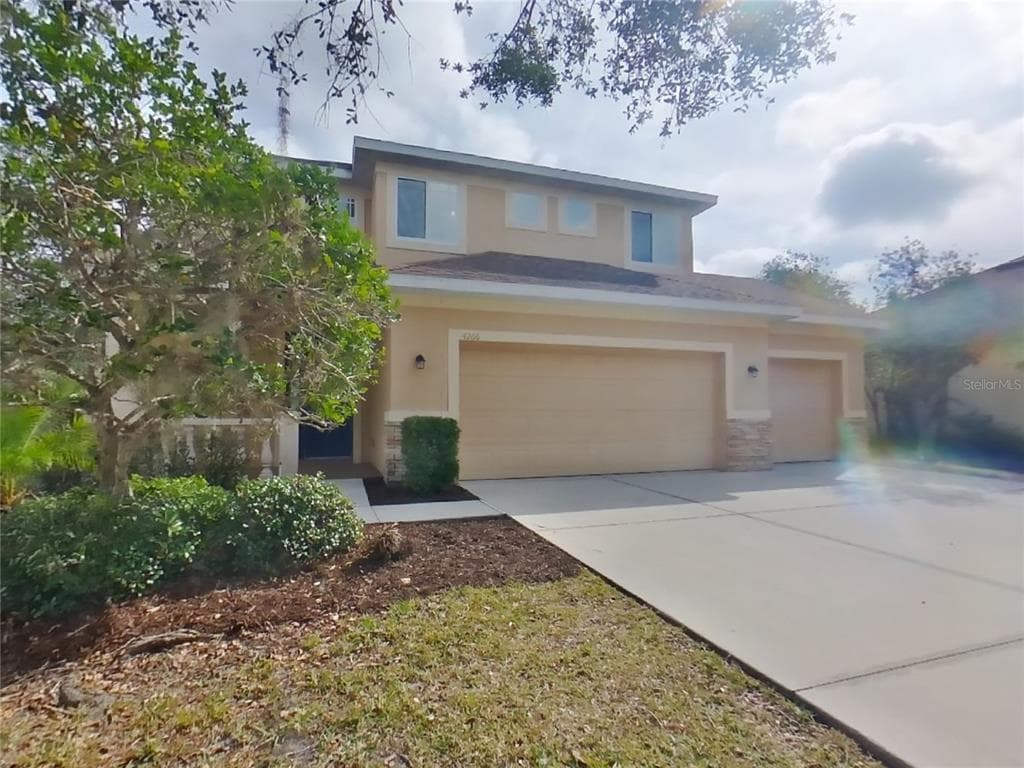 4266 67TH AVENUE CIRCLE E SARASOTA, FL 34243