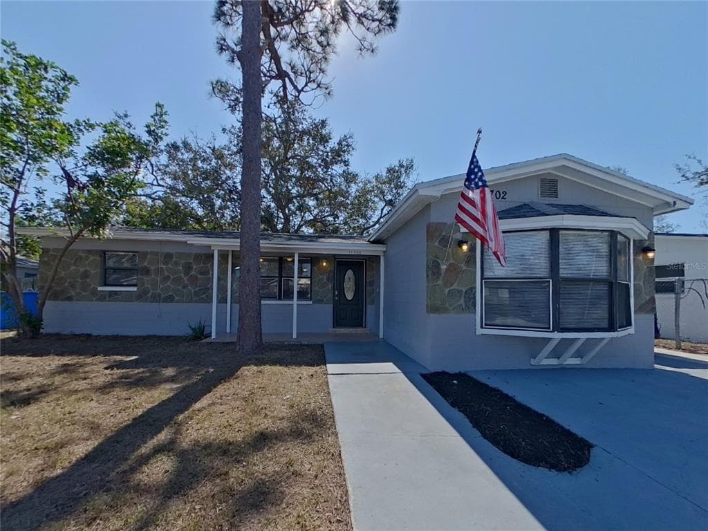 11702 128TH AVENUE SEMINOLE, FL 33778