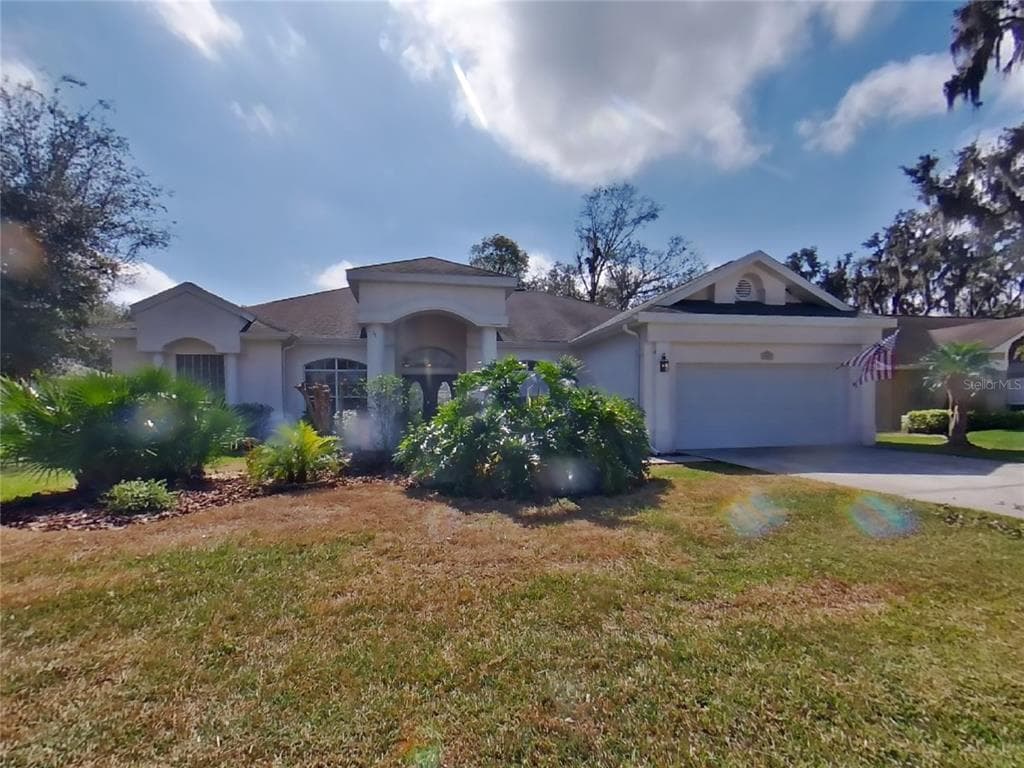 4007 THACKERY WAY PLANT CITY, FL 33566