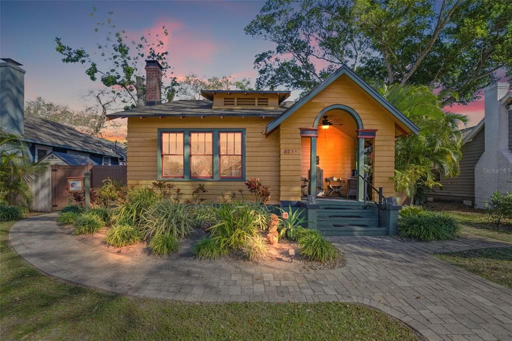 3235 8TH AVENUE N ST PETERSBURG, FL 33713