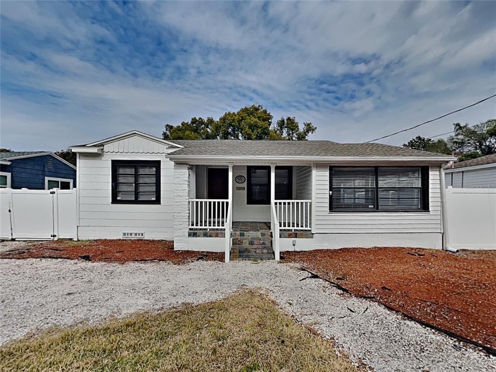 1304 E LAMBRIGHT STREET TAMPA, FL 33604