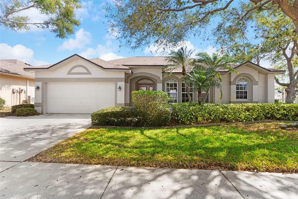 1911 RIVEREDGE DRIVE
