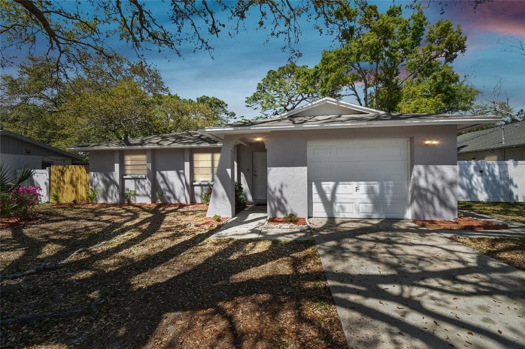 3023 GREEN ACRES AVENUE LARGO, FL 33771