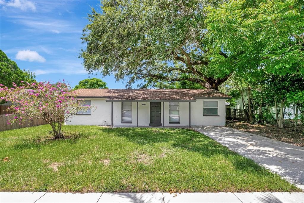 1032 JADEWOOD AVENUE CLEARWATER, FL 33759