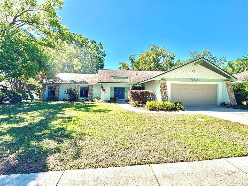 903 SETTER COURT