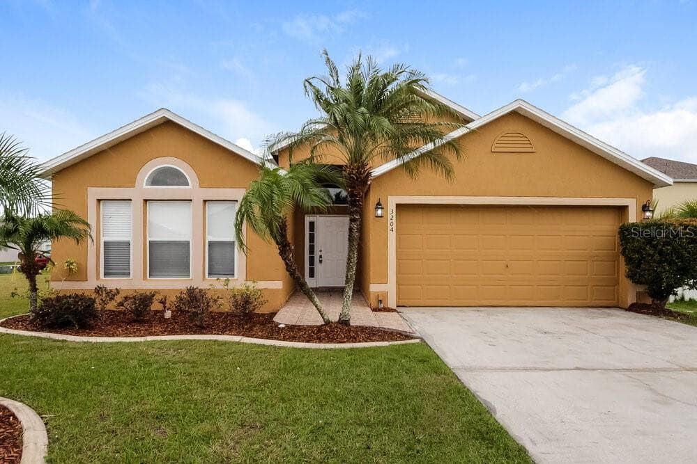 3204 HUNTERS CHASE LOOP KISSIMMEE, FL 34743