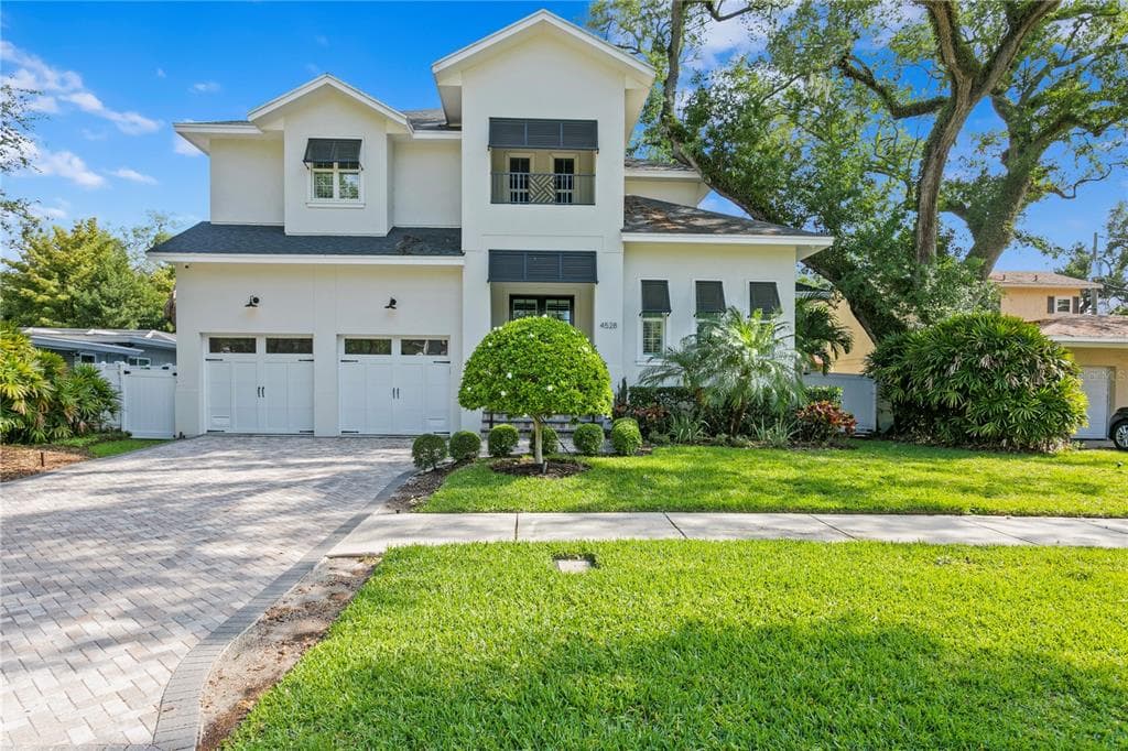4528 W BEACHWAY DRIVE TAMPA, FL 33609