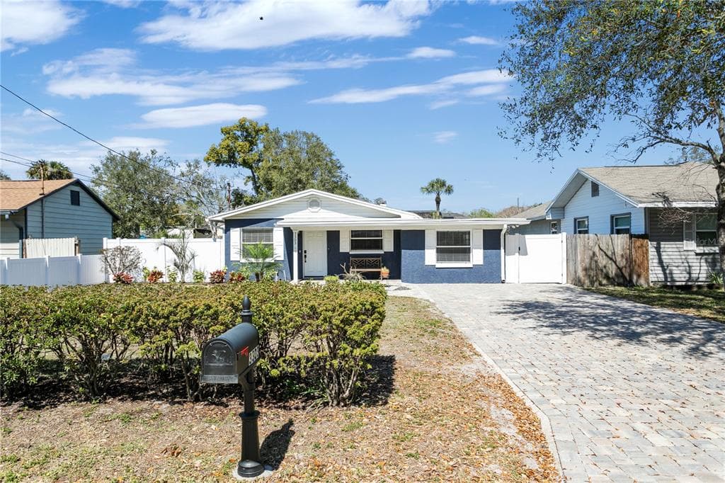 3303 W PRICE AVENUE TAMPA, FL 33611