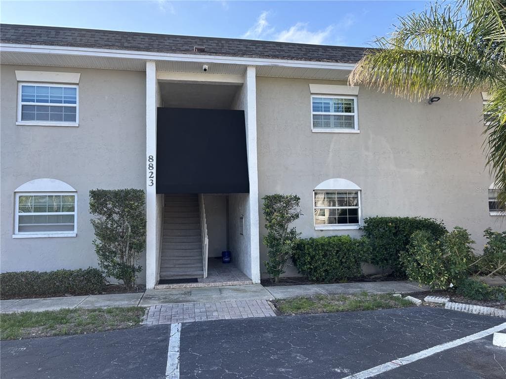 8823 BAY POINTE DRIVE UNIT 205 TAMPA, FL 33615