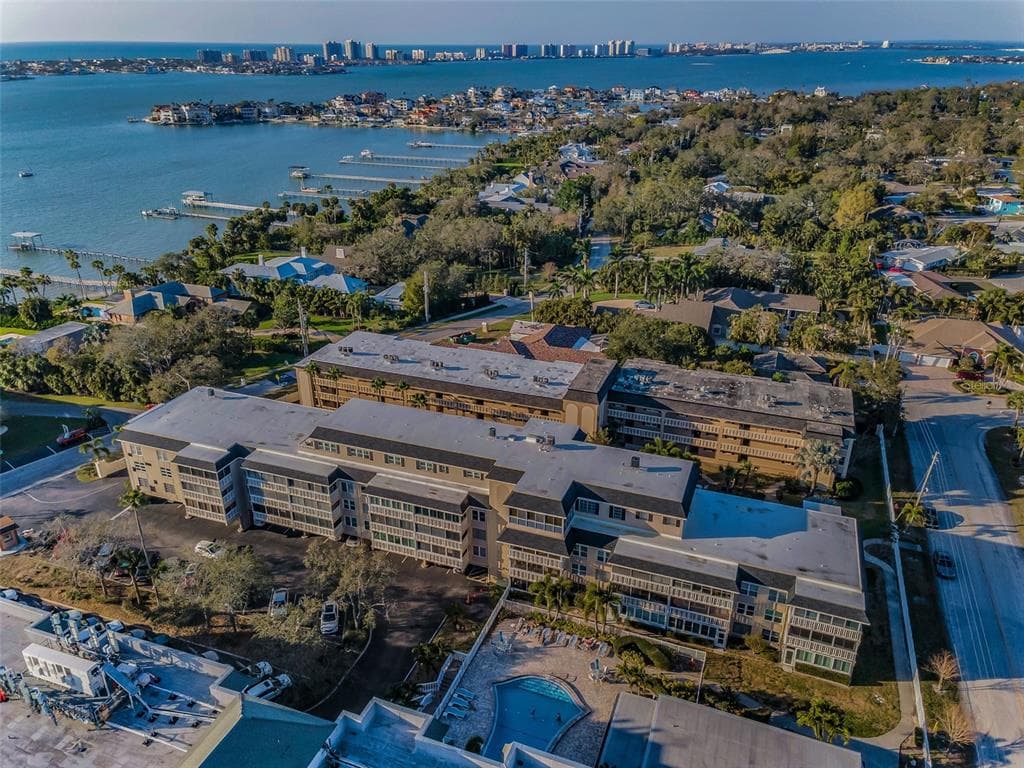 147 BLUFF VIEW DRIVE UNIT 304 BELLEAIR BLUFFS, FL 33770