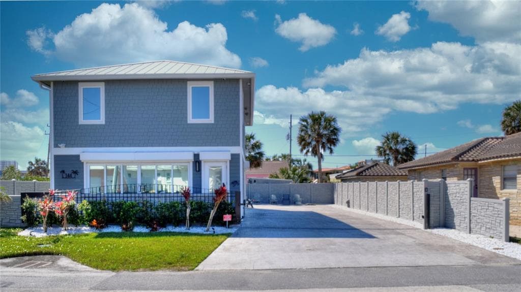 144 FRAZAR ROAD DAYTONA BEACH, FL 32118