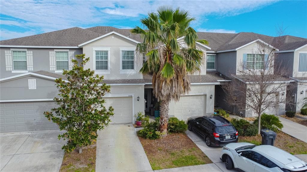 10518 LAKE MONTAUK DRIVE