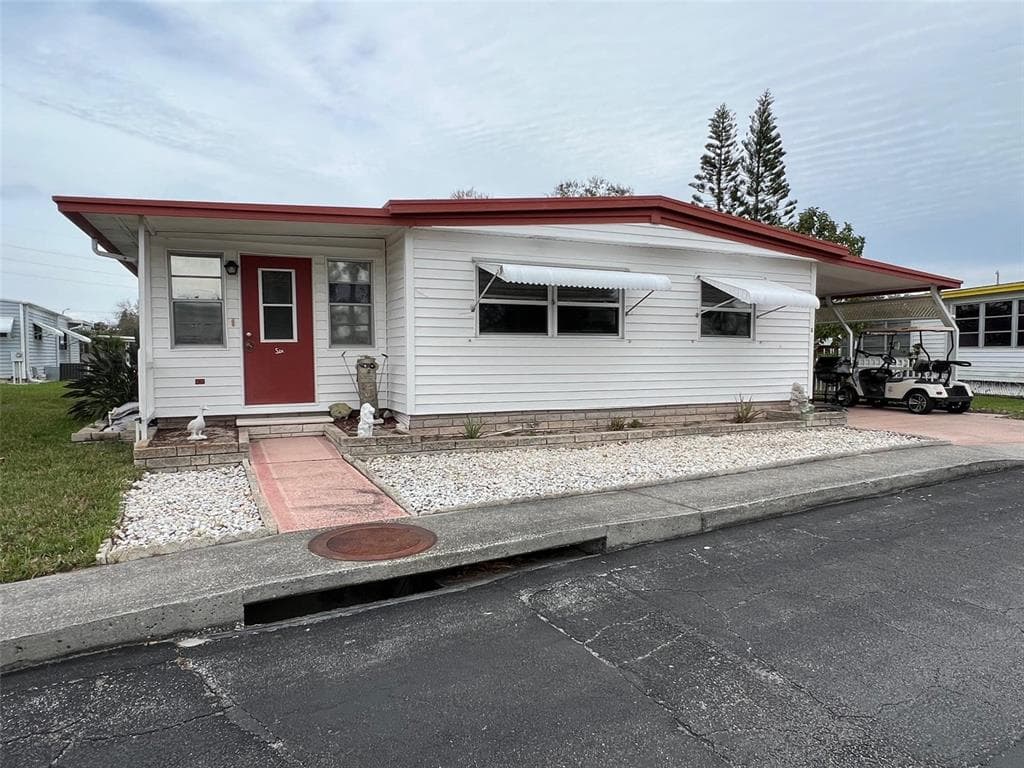 6 THATCH PALM STREET E LARGO, FL 33770