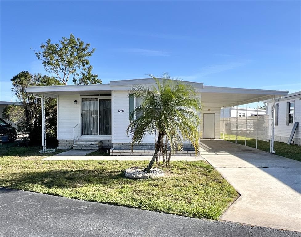 640 MOUNT LANCASTER AVENUE NE UNIT 648 ST PETERSBURG, FL 33702