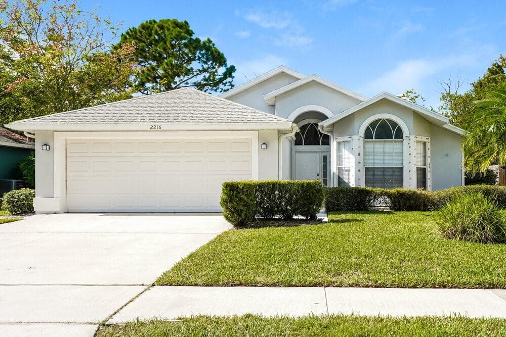 2216 DONEGAN PLACE ORLANDO, FL 32826