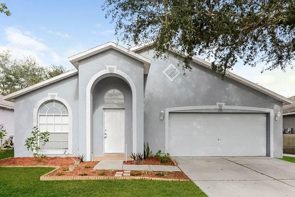 236 CHARDONNAY PLACE VALRICO, FL 33594