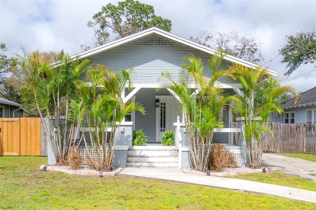 311 W CHELSEA STREET TAMPA, FL 33603